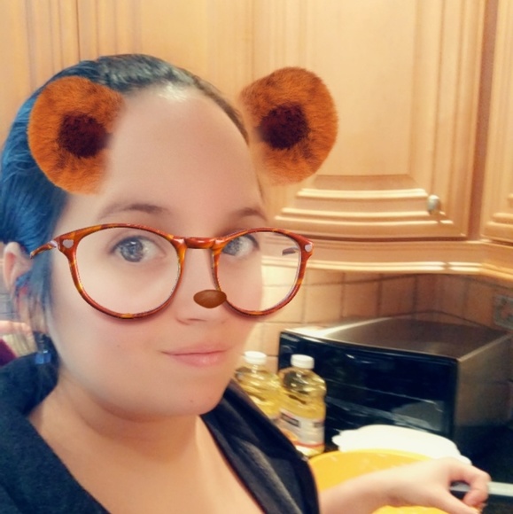 Meet your Posher, Ariel - Picture 2 of 4